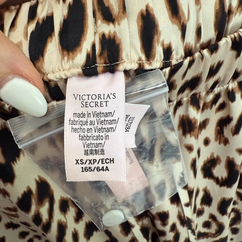 Victoria's Secret Leopard Print pants & unbranded satin cami Pajama Set(A255) - Picture 4 of 10